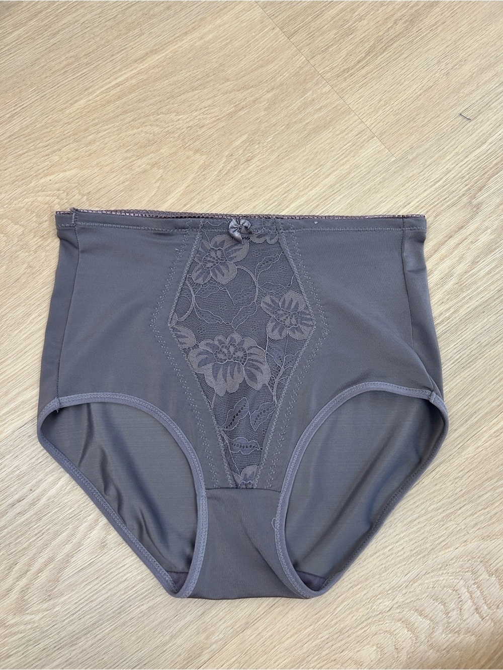High-Waisted Panty L